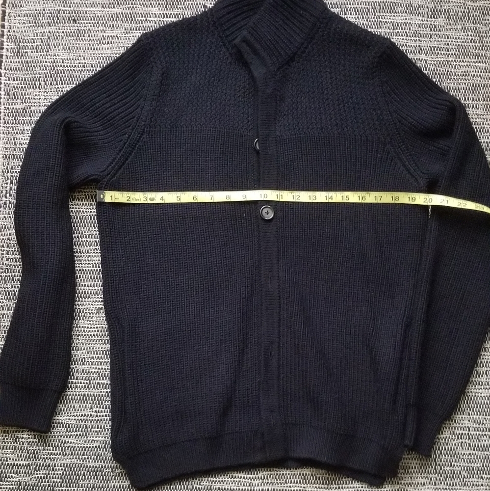 Vince Camuto sweater